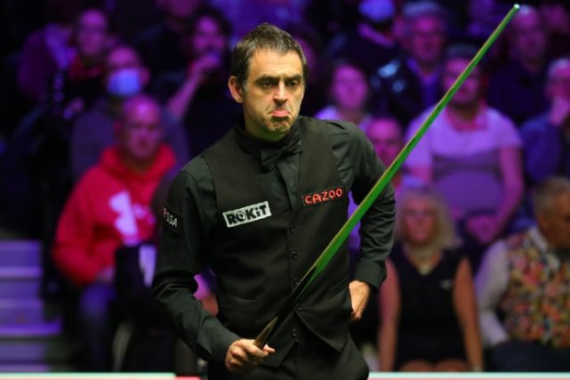 并在中圈处 并在中圈处