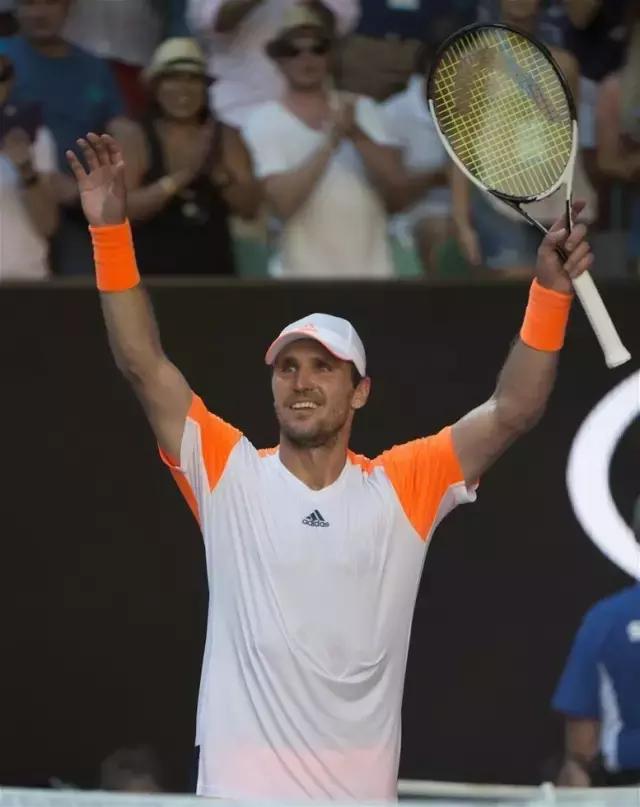 三强避开彼 三强避开彼